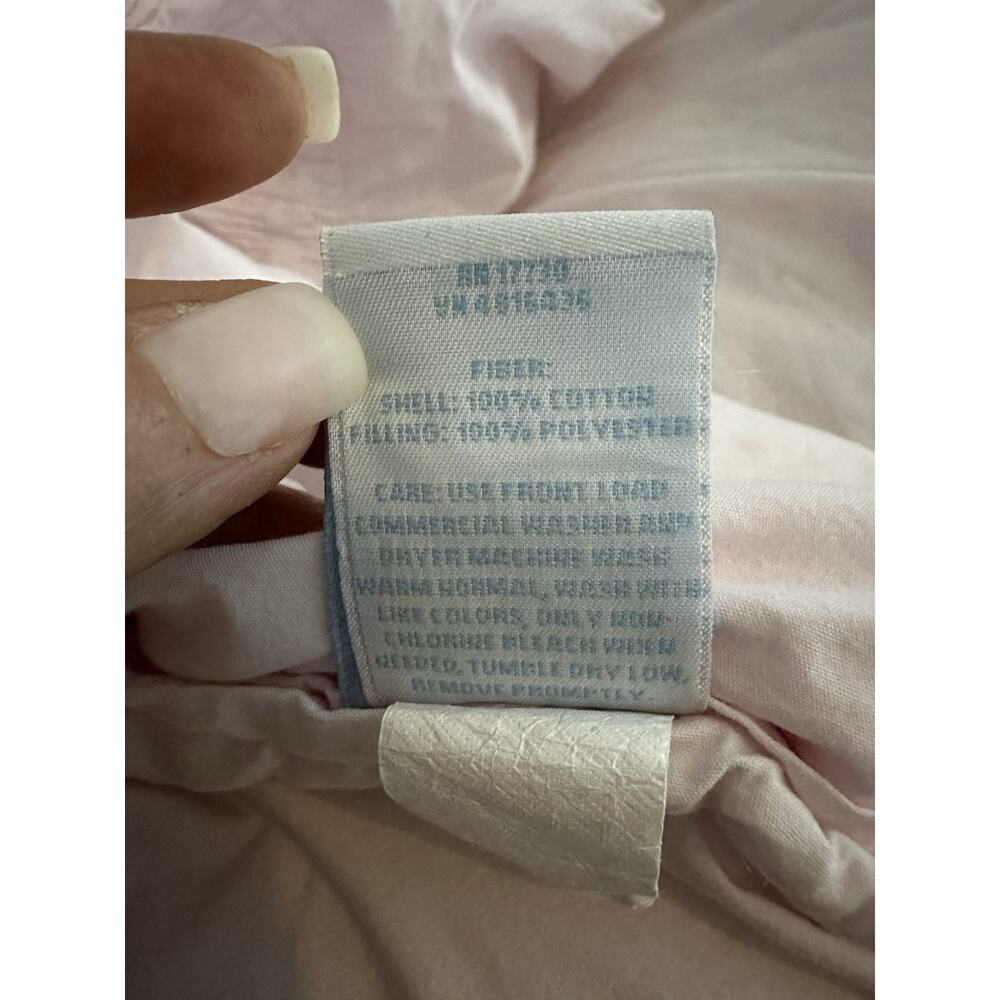 Simply Shabby Chic Full /Twin Comforter Ruffled Edges Pink 73 X 90” *Cleaned* - Picture 7 of 9
